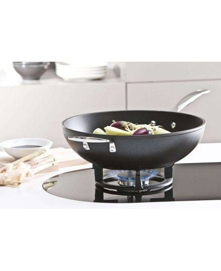 Sartén wok de aluminio antiadherente con asa de soporte Le Creuset | Le Creuset | Mimocook