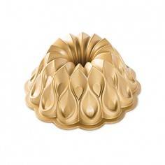 Nordic Ware Very Merry Bundt Pan - 22335087