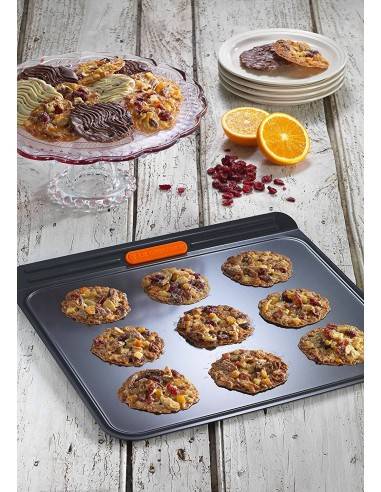 Le Creuset Toughened Non-Stick Bakeware Insulated Cookie Tray - 38 cm - Mimocook