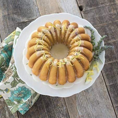 Forma Elegant Party Bundt Pan da Nordic Ware - Mimocook