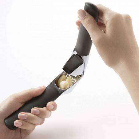 Esmagador de Alhos da OXO - Mimocook