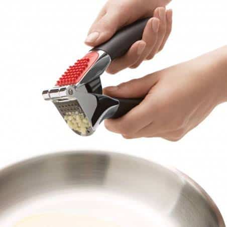 Esmagador de Alhos da OXO - Mimocook