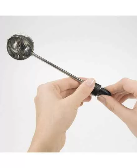 OXO Twisting Tea Ball - Mimocook