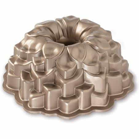 Blossom Bundt Pan by Nordic Ware - Mimocook