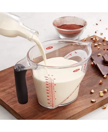 Jarro de medição em ângulo de 1 L e chávenas da OXO - Mimocook