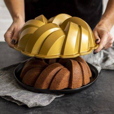 Nordic Ware 75th Anniversary Braided Bundt Pan | Nordic Ware | Mimocook