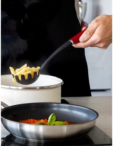 https://www.mimocook.com/30717-large_default/kitchenaid-pasta-server.jpg