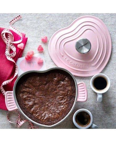 Le Creuset Enameled Cast Iron Heart Skillet | Shell Pink