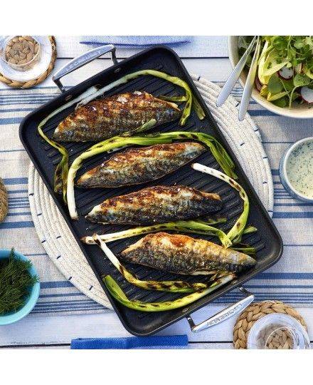 Le Creuset Toughened Non-Stick 35x25cm Ribbed Rectangular Grill | Le Creuset | Mimocook