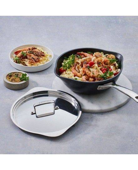 Le Creuset Toughened Non-Stick Chef's Pan with Pouring Spouts | Le Creuset | Mimocook