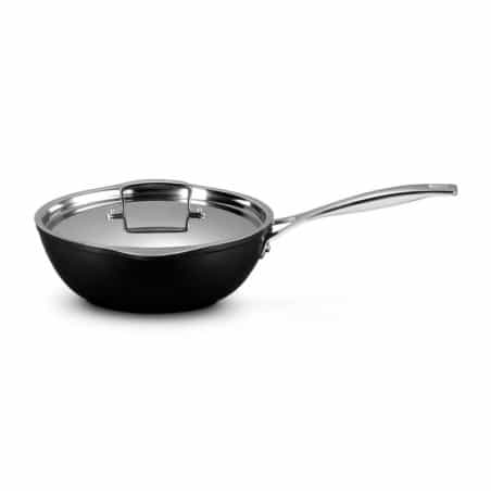 Frigideira 24cm Chef Antiaderente com bicos vertedores Le Creuset - Mimocook