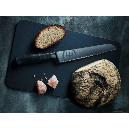 Wusthof Performer 23cm double-serrated bread knife