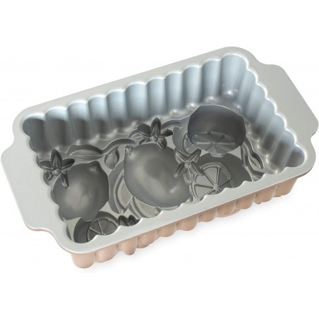 Forma Citrus Blossom Loaf Pan da Nordic Ware - Mimocook