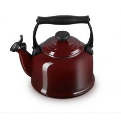 Le Creuset Traditional Kettle with Whistle
