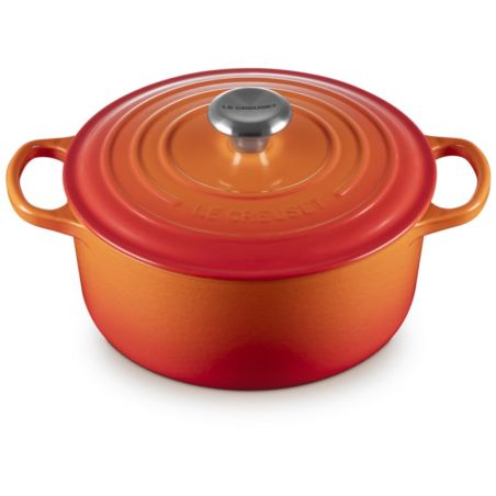 Le Creuset 24cm Runder Bräter mit schwarzer Innenemaille aus Gusseisen