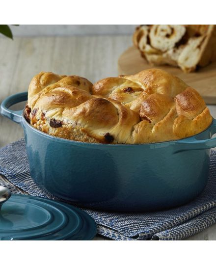 Le Creuset 24cm Runder Bräter mit schwarzer Innenemaille aus Gusseisen