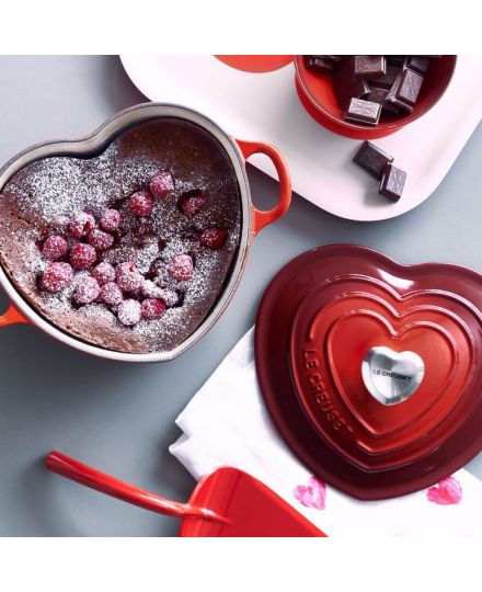 Cocotte corazón de hierro fundido con pomo en forma de corazón Le Creuset