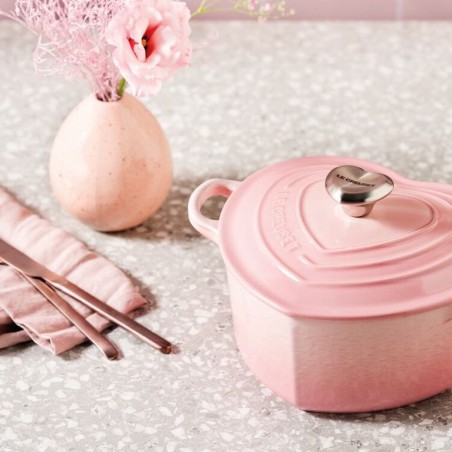 Cocotte corazón de hierro fundido con pomo en forma de corazón Le Creuset