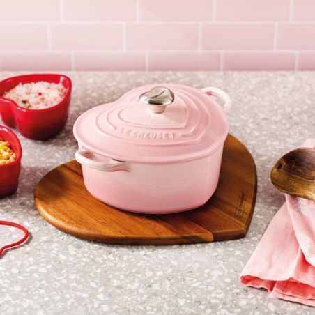 Cocotte Cœur en fonte émaillée avec bouton cœur Le Creuset