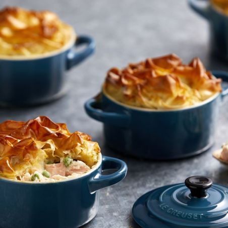 Le Creuset Mini Cocotte mit farbigem Knauf