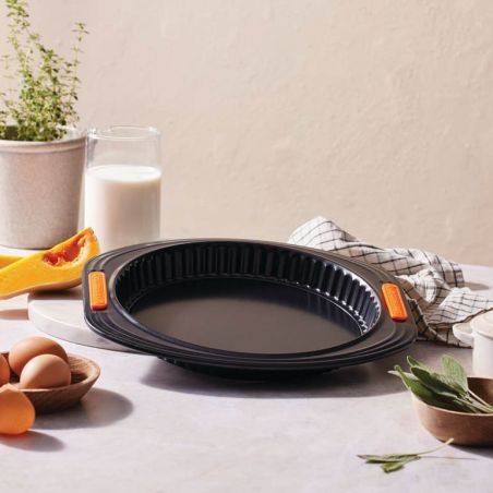 Le Creuset Toughened Non-Stick Bakeware Quiche Tin | Le Creuset | Mimocook