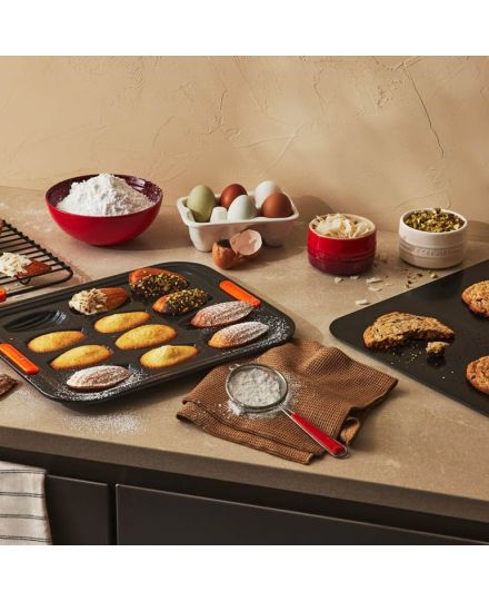 Le Creuset Moule à 12 Madeleines | Le Creuset | Mimocook