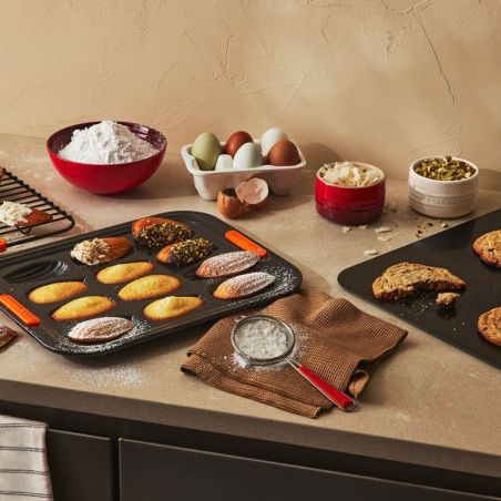 Molde de 12 magdalenas francesas Le Creuset | Le Creuset | Mimocook