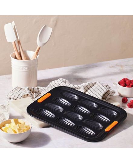 Molde de 12 magdalenas francesas Le Creuset | Le Creuset | Mimocook