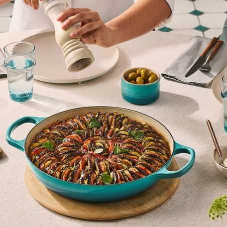 Le Creuset Cast Iron Shallow Casserole 26 cm | Le Creuset | Mimocook