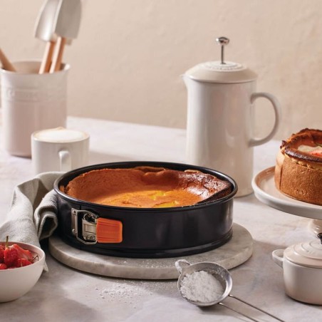 Le Creuset Springform Cake Tin | Le Creuset | Mimocook