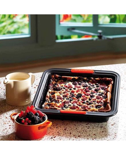 Le Creuset Molde Cuadrado para Bizcocho Antiadherente 23 cm | Le Creuset | Mimocook