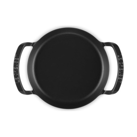 Le Creuset Satin Black Cast Iron BBQ Outdoor Round Skillet 25 cm | Le Creuset | Mimocook
