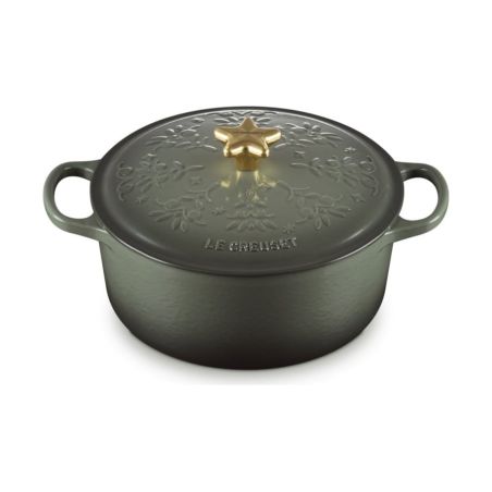 Le Creuset Runder Gusseisen-Bräter mit Sternknauf und Weihnachtsbaum-Relief 24 cm | Le Creuset | Mimocook