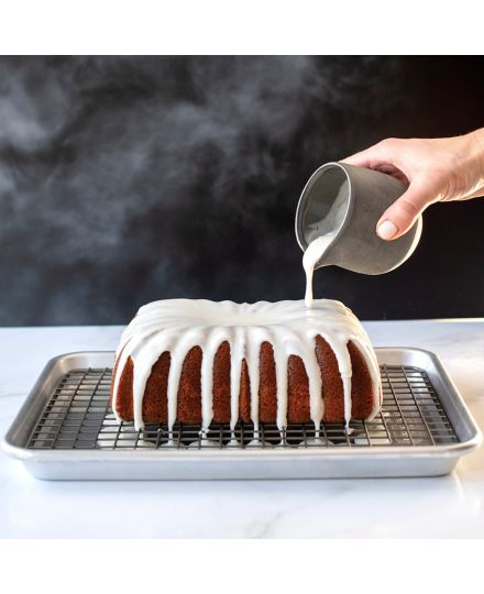 Nordic Ware Classic Fluted Loaf Pan | Nordic Ware | Mimocook