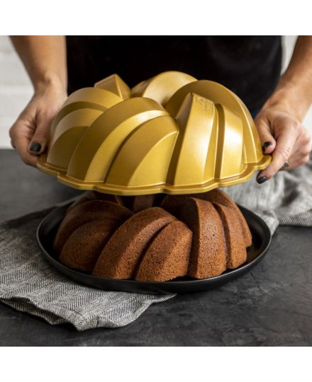 Nordic Ware 75th Anniversary Braided Bundt Pan | Nordic Ware | Mimocook