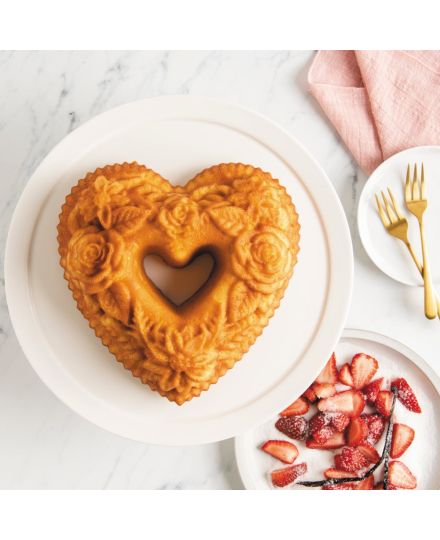 Nordic Ware Floral Heart Bundt Pan | Nordic Ware | Mimocook