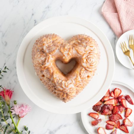 Nordic Ware Floral Heart Bundt Pan | Nordic Ware | Mimocook