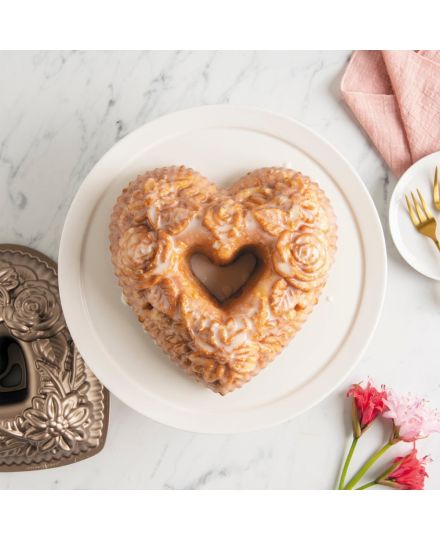 Nordic Ware Floral Heart Bundt Pan | Nordic Ware | Mimocook
