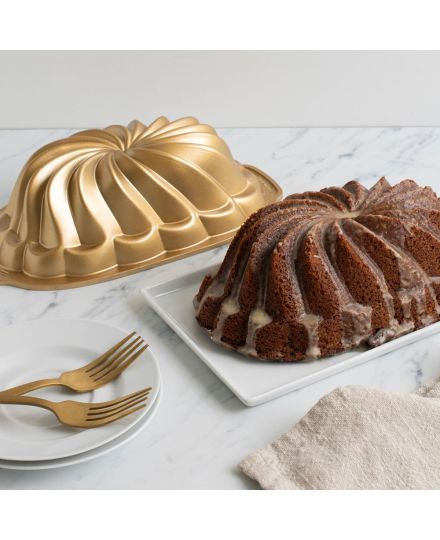 Nordic Ware Pirouette Loaf Pan | Nordic Ware | Mimocook