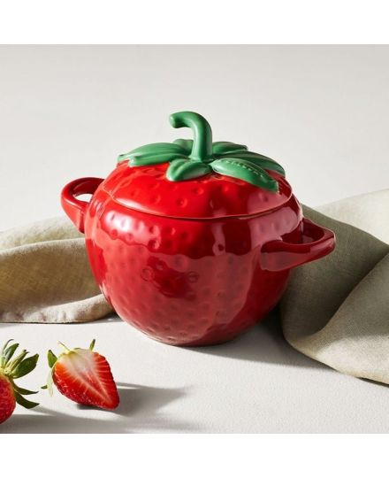 Le Creuset Cerise Strawberry Stoneware Mini Cocotte 0.57 L | Le Creuset | Mimocook