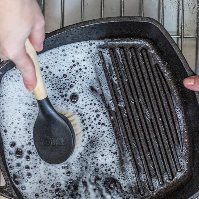Lodge Scrub Brush for Cast Iron | Lodge | Mimocook