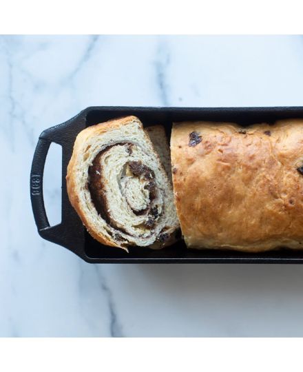 Lodge Seasoned Cast Iron Loaf Pan 21.5 x 11.4 cm | Lodge | Mimocook