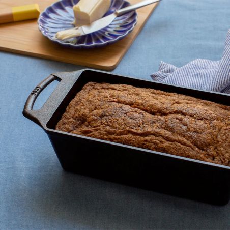 Lodge Seasoned Cast Iron Loaf Pan 21.5 x 11.4 cm | Lodge | Mimocook