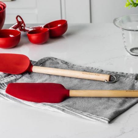 KitchenAid Espátula Mezcladora de Madera de Abedul con Cabeza de Silicona Empire Red | KitchenAid | Mimocook