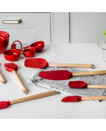 KitchenAid Cuillère Spatule en Bois de Bouleau avec Tête en Silicone Empire Red | KitchenAid | Mimocook