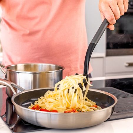 KitchenAid Cuillère à Pâtes 34 cm Gris Charcoal | KitchenAid | Mimocook