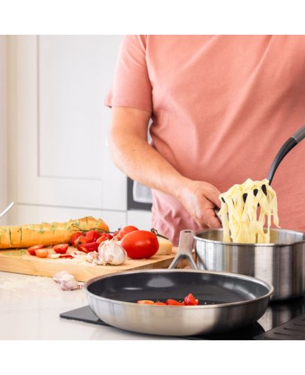 KitchenAid Cuillère à Pâtes 34 cm Gris Charcoal | KitchenAid | Mimocook