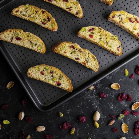 MasterClass Crusty Bake Non-Stick Baking Tray 39 x 27 cm | Kitchen Craft | Mimocook