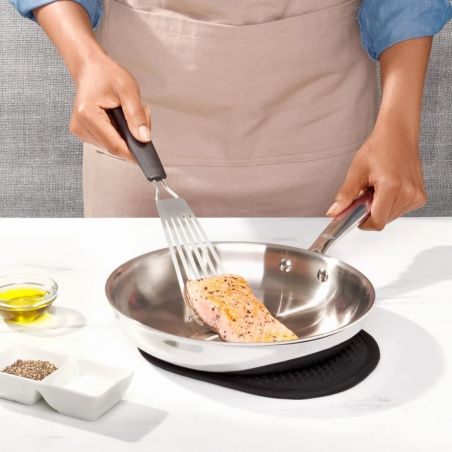 OXO Good Grips Little Fish Turner | OXO | Mimocook