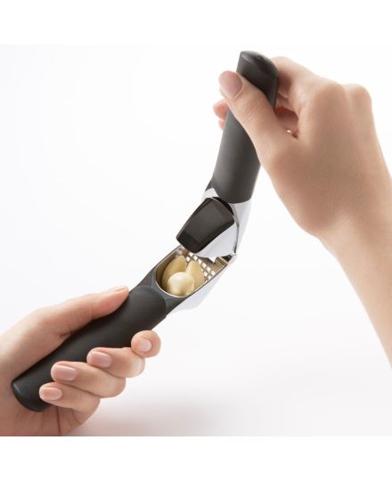 OXO Good Grips Prensa de Ajo | OXO | Mimocook